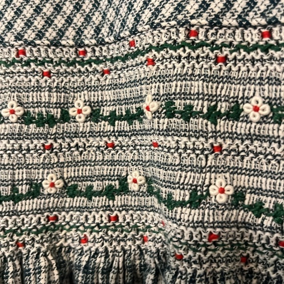 Girls boutique smocked dress - Picture 2 of 3